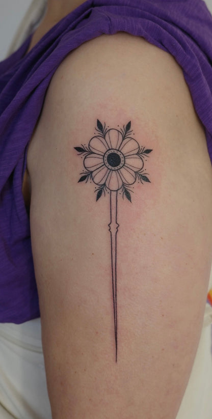 Individuelles Hat Pin Tattoo Design